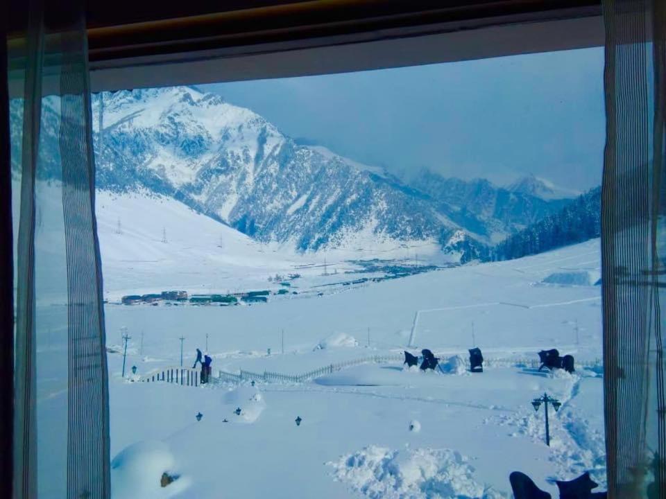 Hotel Village Walk Sonāmarg Dış mekan fotoğraf