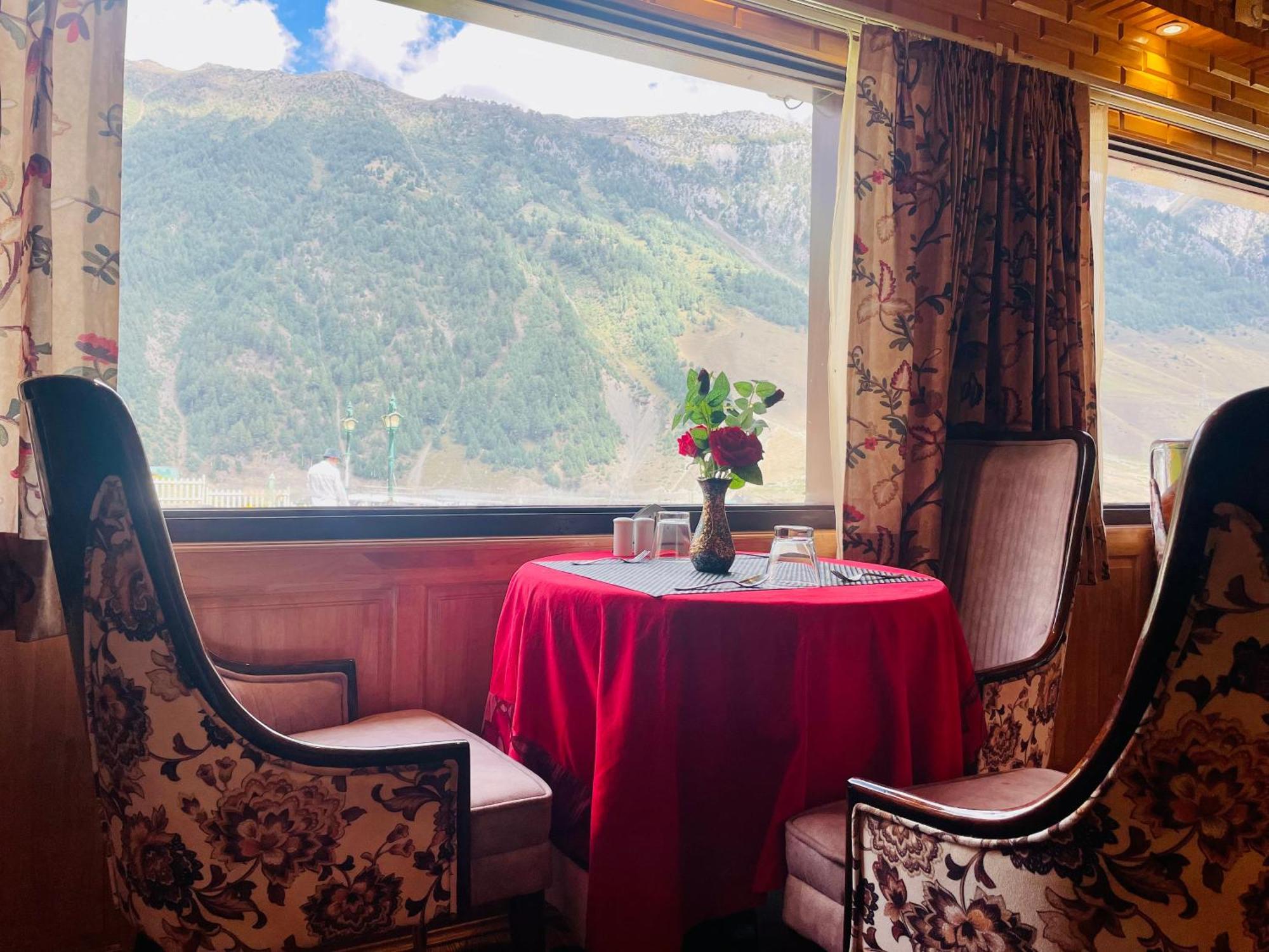 Hotel Village Walk Sonāmarg Dış mekan fotoğraf