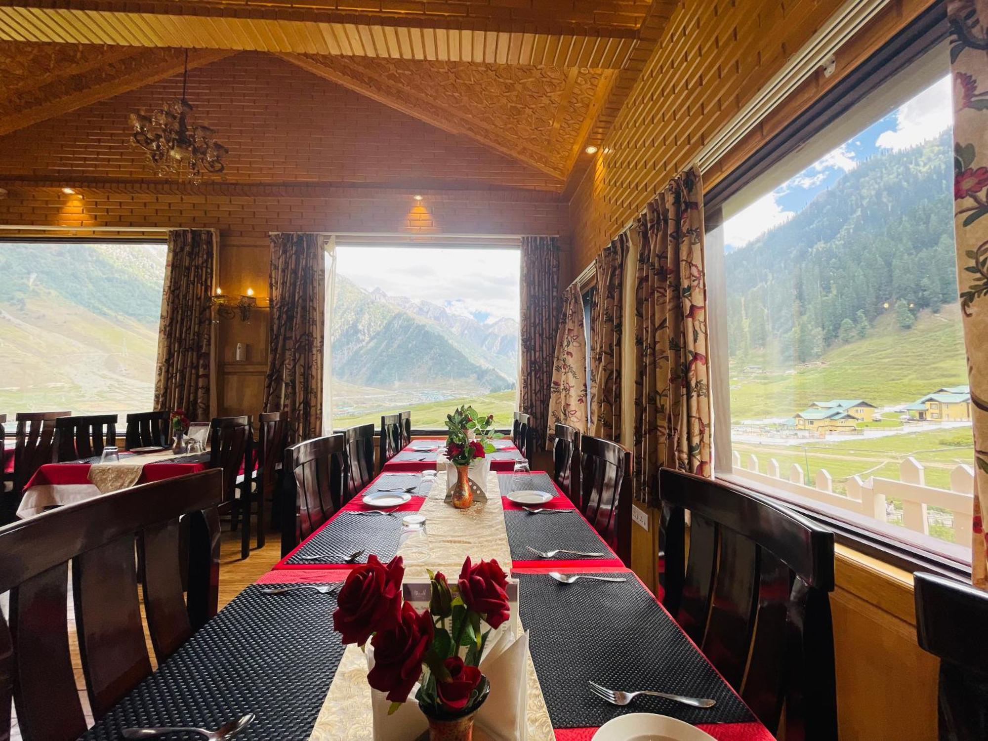 Hotel Village Walk Sonāmarg Dış mekan fotoğraf
