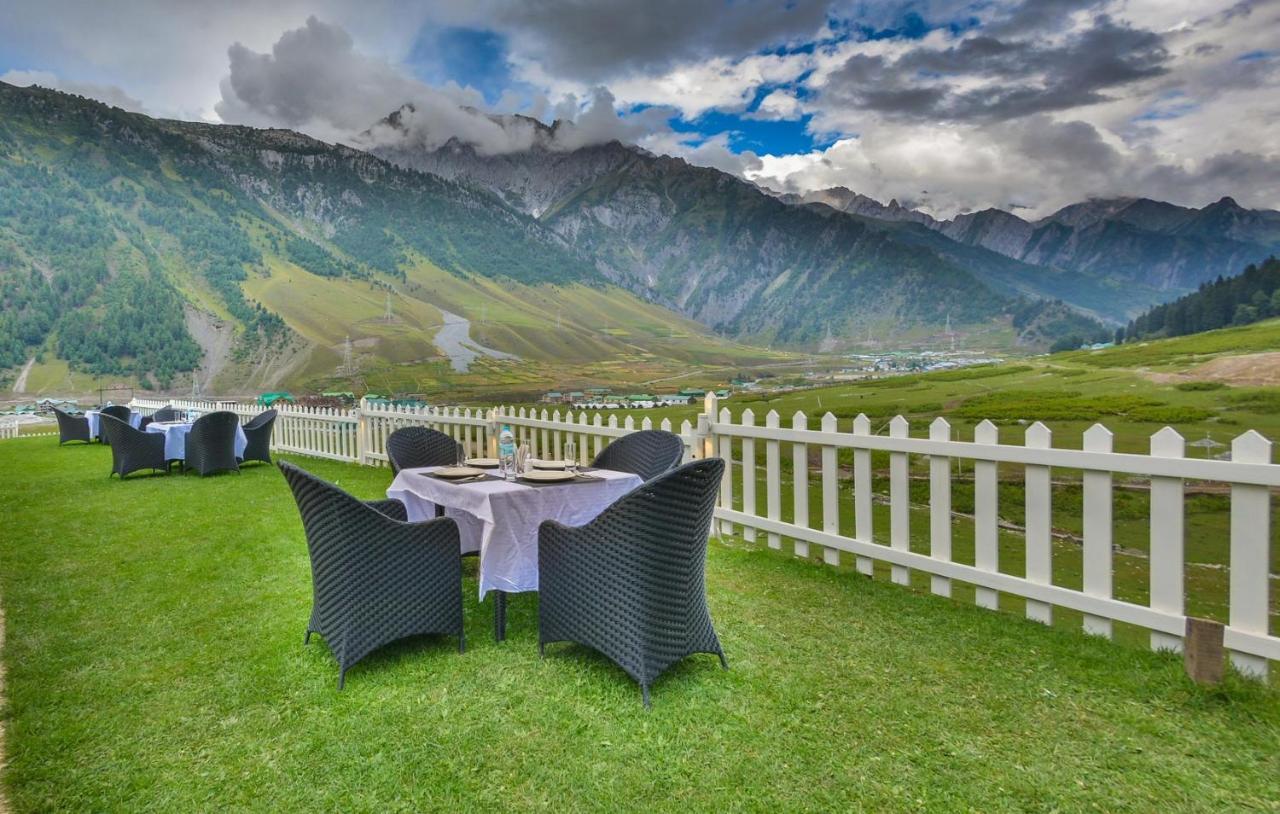 Hotel Village Walk Sonāmarg Dış mekan fotoğraf
